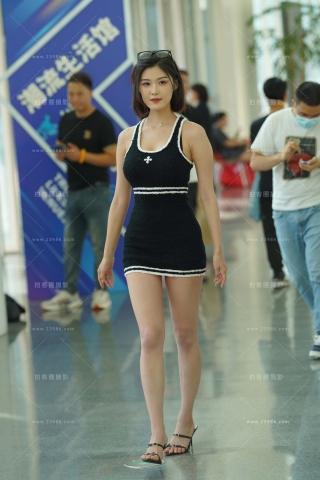 黑色短裙网红---程儿