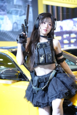 可爱美女小模特-糖醋小排骨