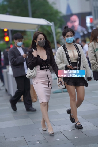 低胸，高跟，R丝