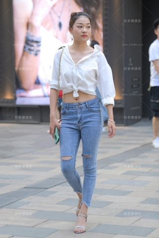 【街拍之魂赛帖】搭讪逛街蓝色紧牛