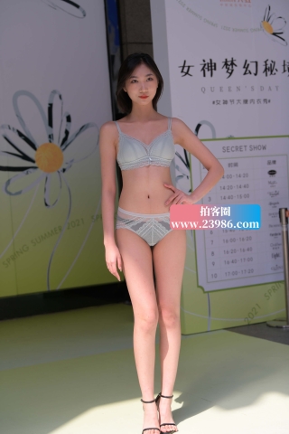 一抹两套~短发模特！