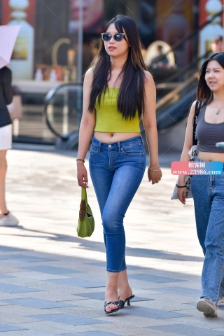 ★九分紧身牛仔裤美女