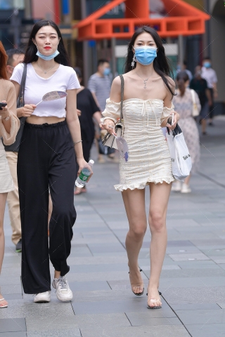 【视觉冲击赛贴】锁骨 美腿 包臀裙小姐姐