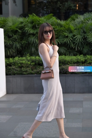 时尚的高颜值美女