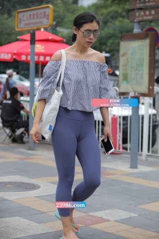 【视觉冲击赛帖】一字肩+瑜伽裤