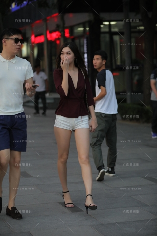 傍晚de热裤大长腿