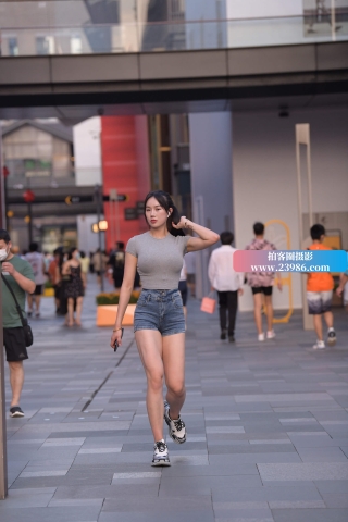 搭讪马尾辫热牛女孩 真好身材