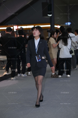 销售顾问小姐姐下班了