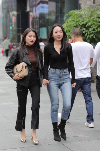 【凯恩赛贴】紧身牛仔裤美眉