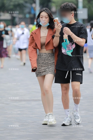 性感豹纹包臀裙