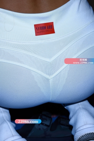 【Mark赛帖】白衣涂油健美教练