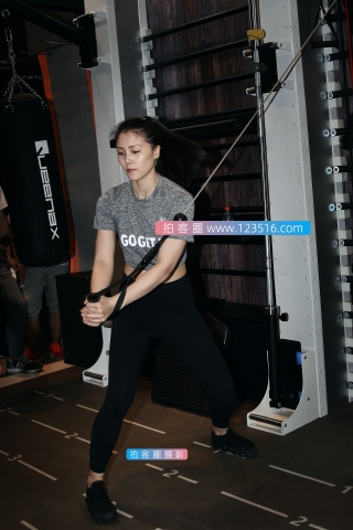 【咔喳赛贴】腰部锻炼