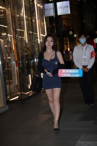 夜拍极品靓丽包臀短裙美女