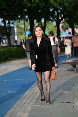 嘿丝高跟气质白富美