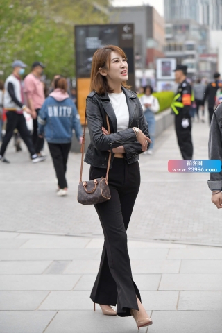 街拍米色高跟女神姐姐