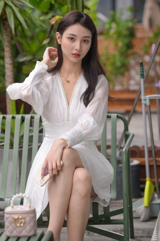 白裙美女【原图+视频】MO_0935