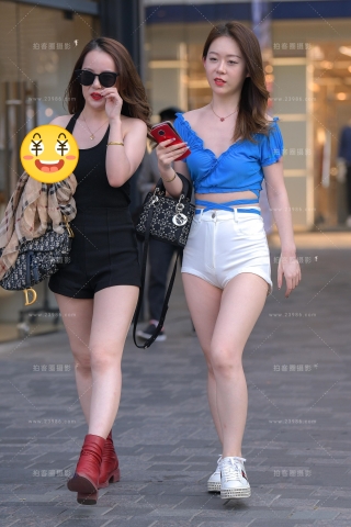 【街拍之魂赛帖】紧致热裤小妹