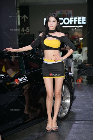 靓丽包臀裙天然长腿模特