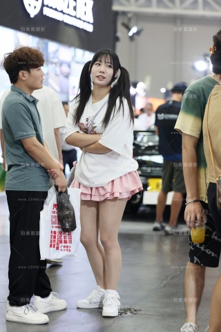 微胖妹妹的肉丝腿