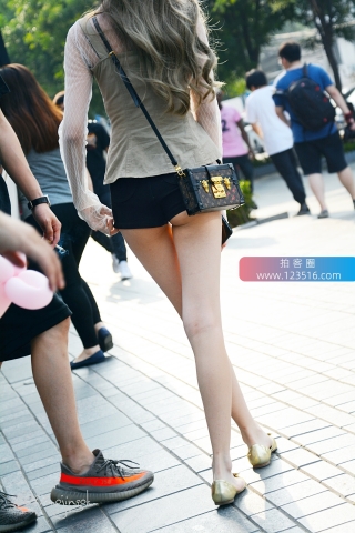 咔喳赛帖 -----肉感小紧臀