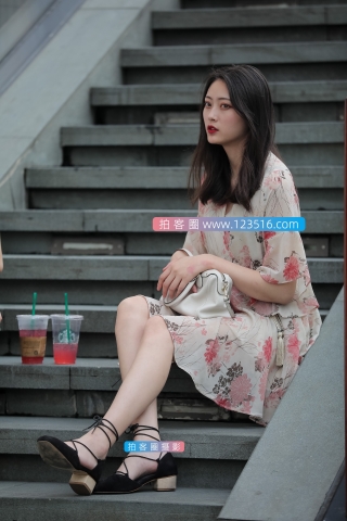 【凯恩赛帖】清新美丽的花裙女孩