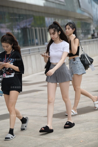 百褶超短裙小仙女