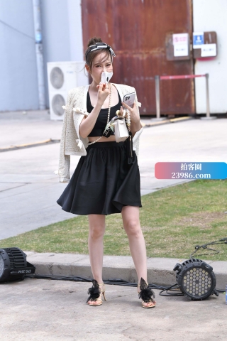 时装周的时尚靓女