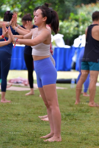 ★紧身裤运动短裤美女