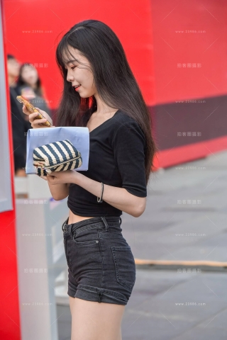 极品美腿热裤美女