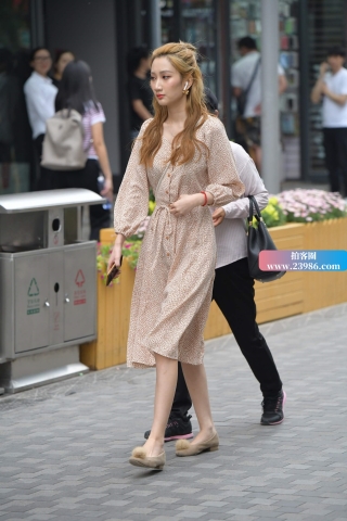 时尚高颜值美女姐妹