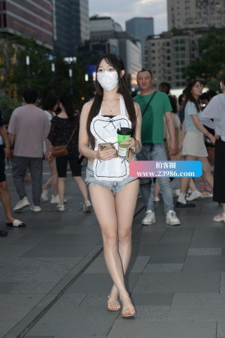 热裤比打底裤还短呢~