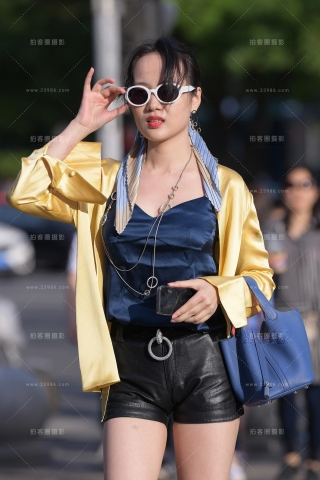 【街拍之魂赛帖】美女的长腿高跟