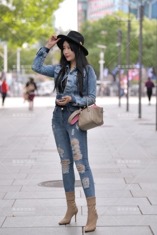 【红石赛帖】性感牛仔少妇