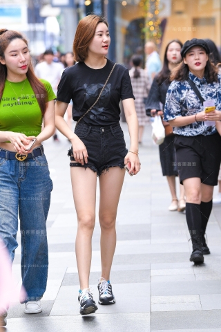 【视觉冲击赛贴】热裤小月牙~