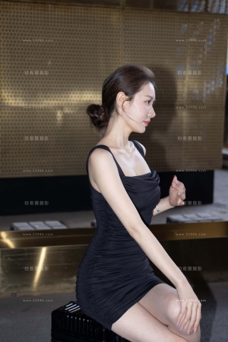 超级美腿高跟，抹胸裙美女--敏敏（完整版）