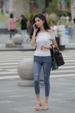 【凯恩赛贴】清秀紧牛美眉