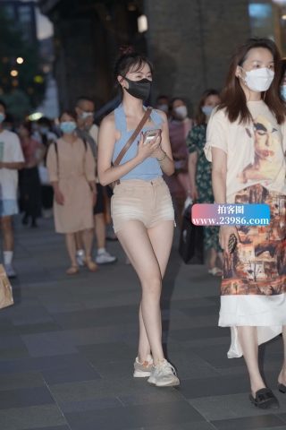 夜拍大长腿小姐姐