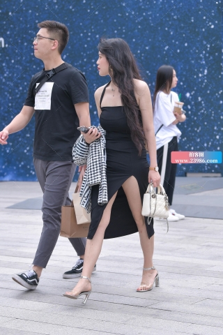 【视觉冲击赛贴】性感开叉包臀裙女友