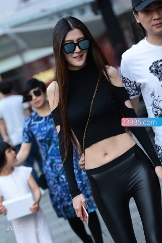 咔喳赛3  包不离屁，只能夹缝中求生存（21p）