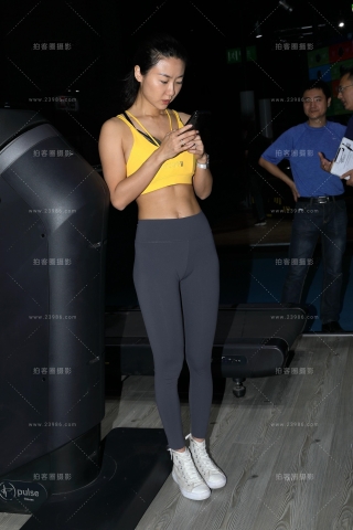 【欧阳赛帖】运动中的紧身裤健身美女