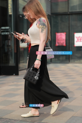 【街拍之魂赛帖】B13、亵渎