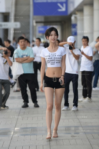 苗条细长腿小蛮腰小姐姐