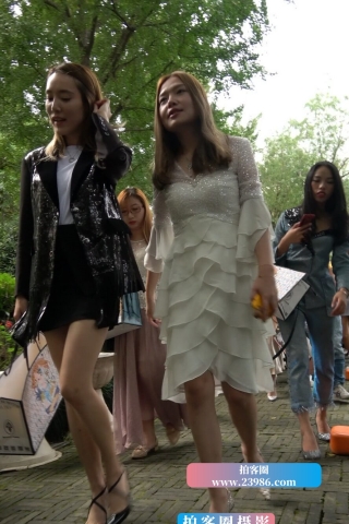 4K - 高跟姐妹 [998 MB/MP4]（视频版）