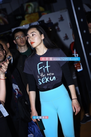 【咔喳赛贴】兰色紧身裤