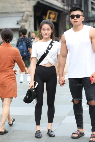 【辉辉赛贴】黑色紧身健身裤