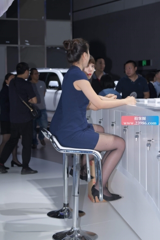 端庄美丽的前台