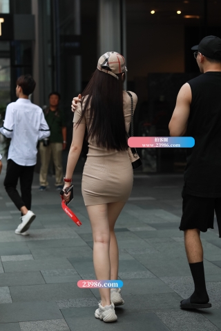 【凯恩赛帖】裸色短裙