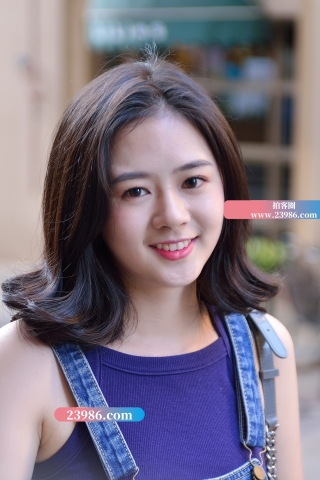 清纯的邻家小妹