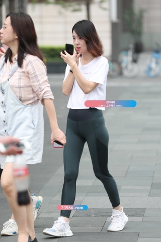 【辉辉赛贴】健美的身段