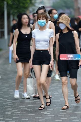 ★紧致黑热裤美女